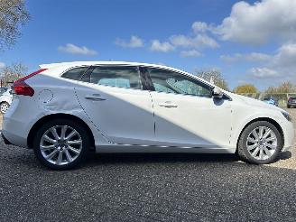 Volvo V-40 1.6 T2 Summum picture 29