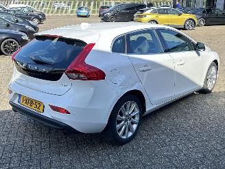 Volvo V-40 1.6 T2 Summum picture 5