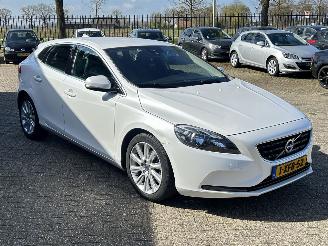 Volvo V-40 1.6 T2 Summum picture 7
