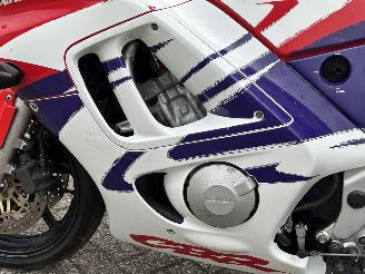 Honda CBR 600 F picture 13