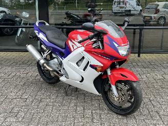 Honda CBR 600 F picture 7