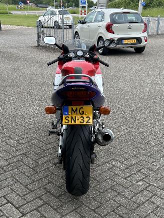 Honda CBR 600 F picture 4