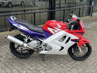 Honda CBR 600 F picture 6