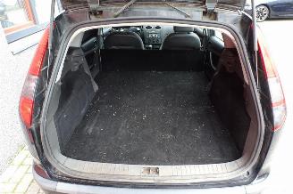 Ford Focus Wagon 1.6-16V Ambiente grijskenteken benzine uitvoering uniek !!!!!!! picture 10