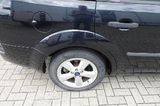 Ford Focus Wagon 1.6-16V Ambiente grijskenteken benzine uitvoering uniek !!!!!!! picture 21