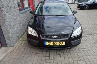 Ford Focus Wagon 1.6-16V Ambiente grijskenteken benzine uitvoering uniek !!!!!!! picture 19