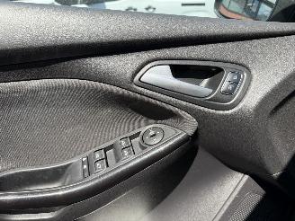 Ford Focus 1.5 Titanium (Stationwagen 5-dr.) picture 25