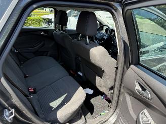 Ford Focus 1.5 Titanium (Stationwagen 5-dr.) picture 17