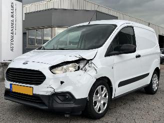 krockskadad bil bedrijf Ford Transit Courier Van 1.5 TDCI Trend Duratorq S&S 2021/3