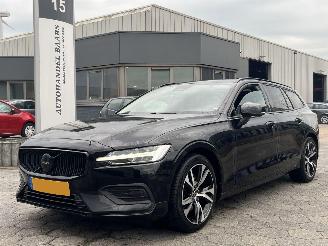 Volvo V-60 2.0 B3 Essential Edition picture 1