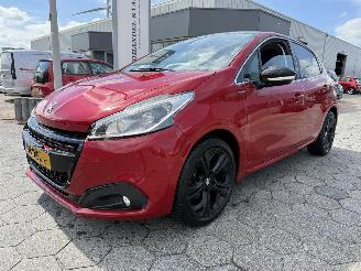 Coche accidentado Peugeot 208 1.2 110PK GT-line pano 2018/5