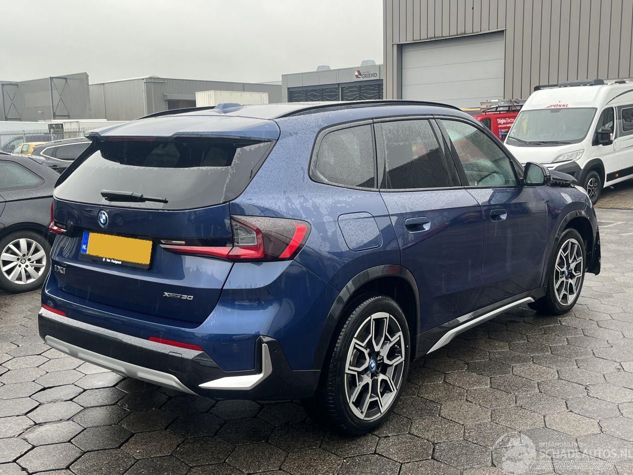 BMW iX1 xDrive30 306PK Launch Edition 67 kWh