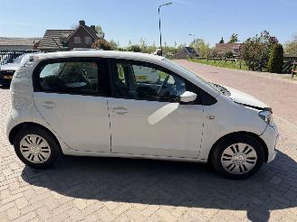 Volkswagen Up! 1.0 move up! BlueMotion picture 5