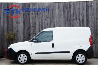 Damaged car Opel Combo 1.5 CDTi L1H1 Airco 2-Persoons Trekhaak 66KW Euro 5 2015/3