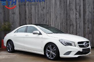Mercedes Cla-klasse CLA 180d Airco Cruise Navi Pano Bi-Xenon 80KW Euro 6 picture 5