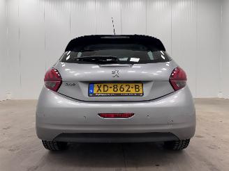 Peugeot 208 1.2 PureTech Signature 5-drs Navi Airco picture 6