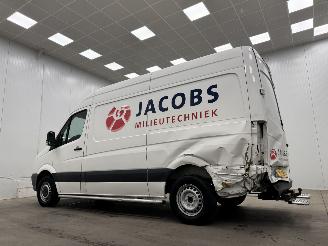 Volkswagen Crafter 35 2.0 TDI L2H2 Airco picture 3