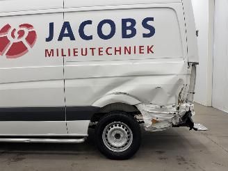 Volkswagen Crafter 35 2.0 TDI L2H2 Airco picture 16