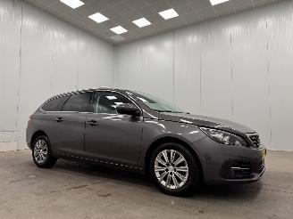 Coche accidentado Peugeot 308 SW 1.2 PureTech Premium Panoramadak Navi Clima 2019/11