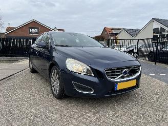 Volvo S-60 1.6 T4 Momentum Automaat picture 1