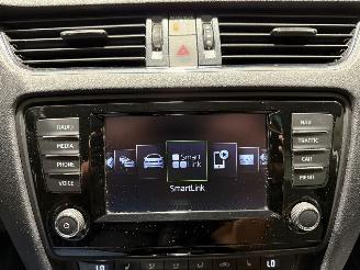 Skoda Octavia 1.6TDI 81kW Automaat Panoramadak picture 34