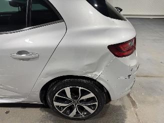 Renault Mégane 1.3TCE 103kW Automaat Bose picture 33