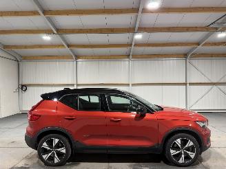 Damaged car Volvo XC40 Recharge 78kWh P8 AWD 300kW R-Design 2020/11