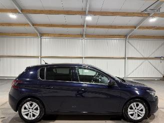 Coche accidentado Peugeot 308 1.2PureTech 81kW Blue Lease Executive 2019/6
