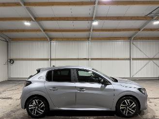 Auto incidentate Peugeot 208 1.2PT 55kW Airco Camera Style 2023/12