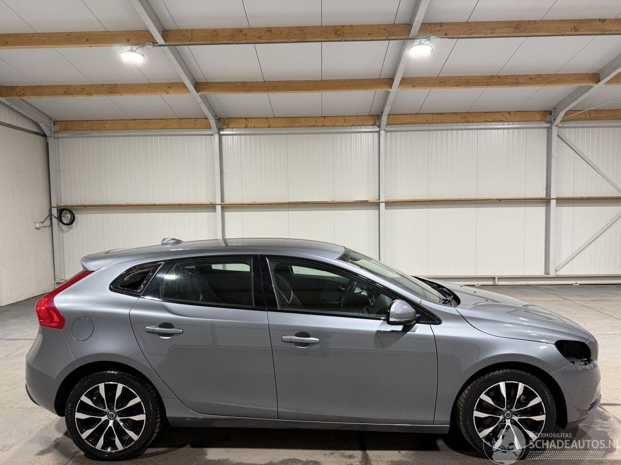 Volvo V-40 1.5T3 112kW Automaat Dynamic Edition