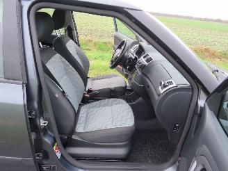 Skoda Fabia 1.2 12v GO  Airco  Topstaat picture 3