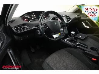 Peugeot 308 SW 1.2 PureTech Active Pano Navi Cruise Clima Apple/Android PDC picture 11