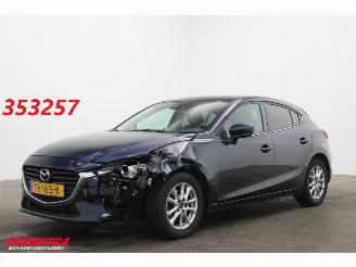 Unfallwagen Mazda 3 2.0 SkyActiv-G 120 SkyLease+ Navi Clima Cruise Camera LRHZ SHZ 2018/11