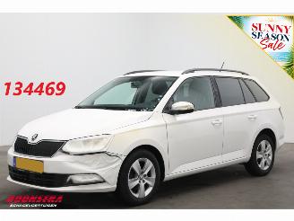Voiture accidenté Skoda Fabia Combi 1.4 TDI DSG Ambition Business Navi Cruise Airco Bluetooth PDC 2017/2