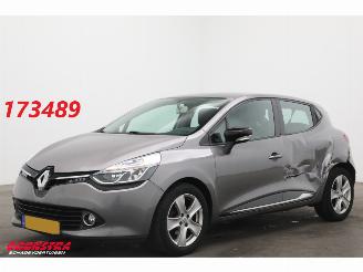 Schadeauto Renault Clio 0.9 TCe Expression Cruise Navi Airco 2013/3