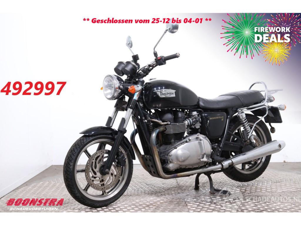 Triumph Bonneville T100 SE BY 2012