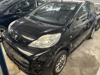 Unfallwagen Peugeot 107 1.0-12V  XR   5 Drs 2011/6