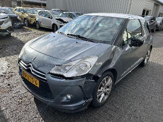 Voiture accidenté Citroën DS3 1.6 So Chic 2010/7