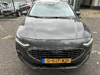 Ford Focus 1.0 EcoBoost Hybrid Titanium  5 drs picture 2