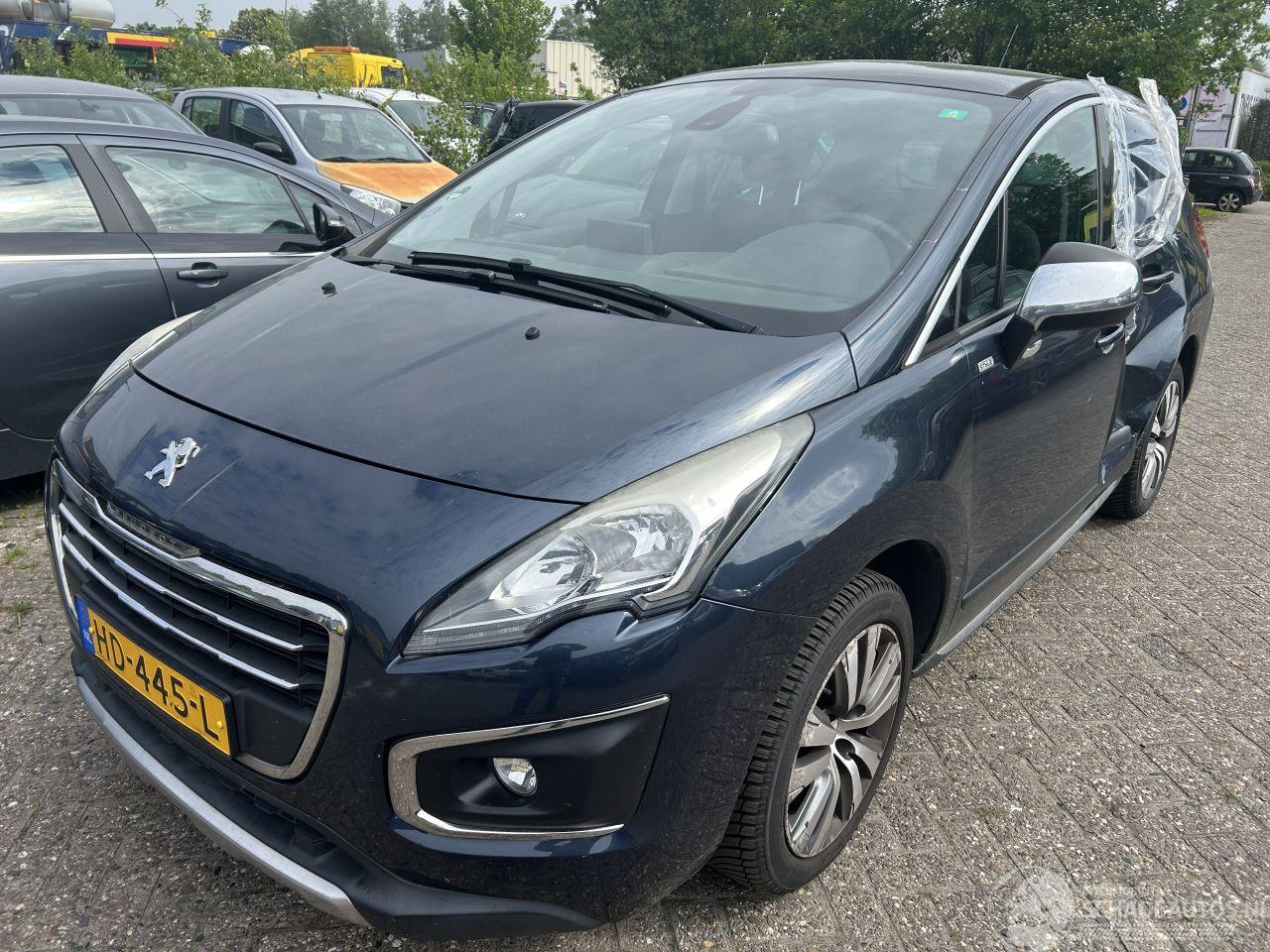 Peugeot 3008 Style  1.2