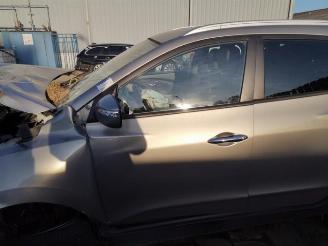 Hyundai Ix35 iX35 (LM), SUV, 2009 / 2015 1.7 CRDi 16V picture 15