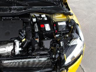 Peugeot 208  picture 19