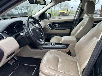 Land Rover Discovery Sport 2.0 TD4 HSE Luxury picture 5