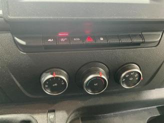 Renault Master Master III (EV/HV/UV/VA/VB/VD/VF/VG/VJ), Chassis-Cabine, 2010 2.3 dCi 165 16V FWD picture 17