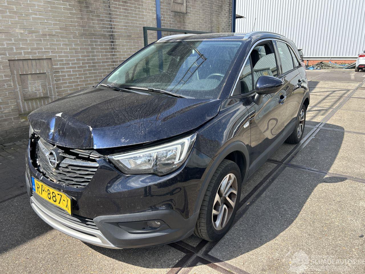 Opel Crossland X 1.2 TURBO INNOVATION