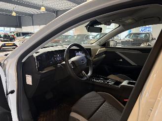 Opel Astra Sports Tourer 1.2 Turbo BTW! NAP! picture 12