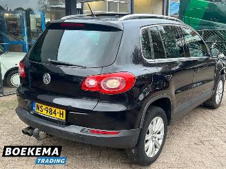 Volkswagen Tiguan 2.0 TDI Comfort&Design Pano Stoelverw. Cruise Climate PDC Trekh. picture 2