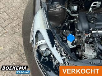 Kia Rio 1.4 CVVT 110PK Super Pack Leer Open-Dak Navigatie Stoelverw picture 11