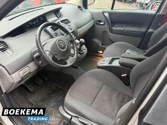 Renault Scenic 2.0 16V Conquest Navigatie Climate Cruise picture 11