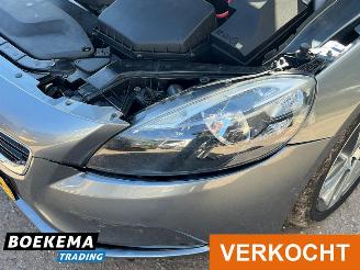 Volvo V-40 2.0 D4 190PK Business Navigatie Cruise PDC Trekhaak picture 9